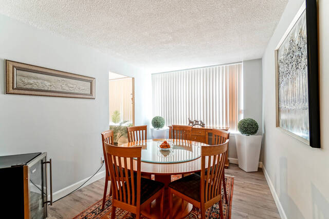 #808-633 Bay Street, Toronto - photo 25