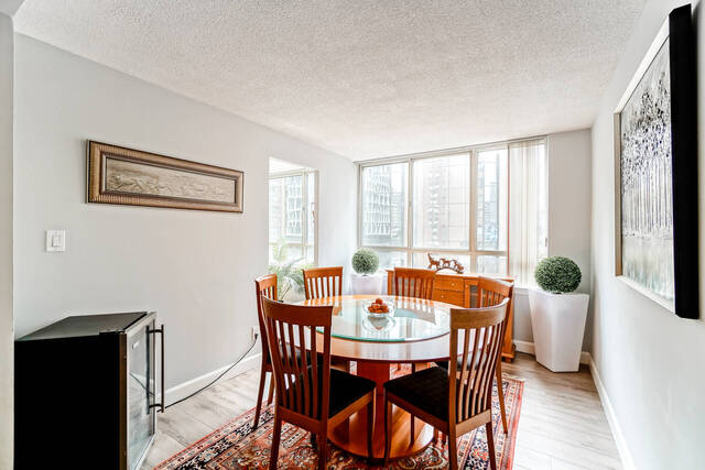 #808-633 Bay Street, Toronto - photo 26