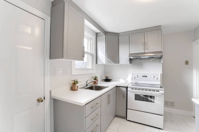 702 Upper James Street, Hamilton - photo 10