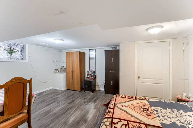 702 Upper James Street, Hamilton - photo 24