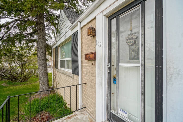 102 Stayner Avenue, North York - photo 5