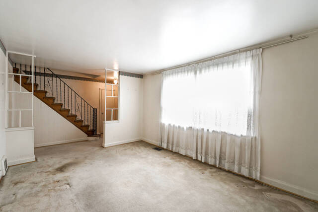 102 Stayner Avenue, North York - photo 7