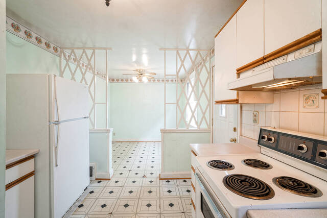 102 Stayner Avenue, North York - photo 15