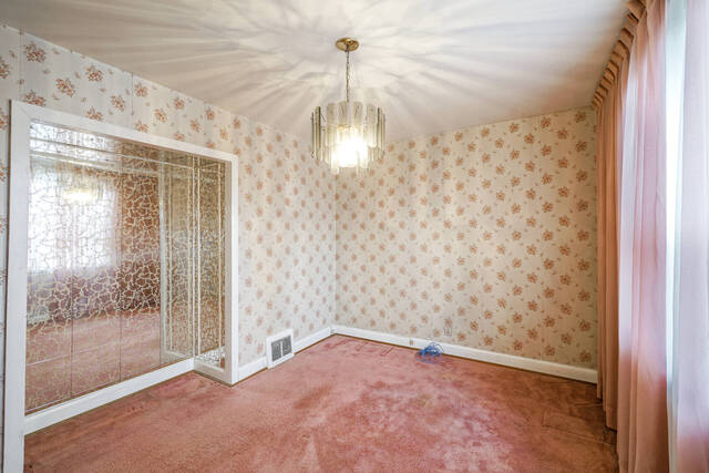 102 Stayner Avenue, North York - photo 21