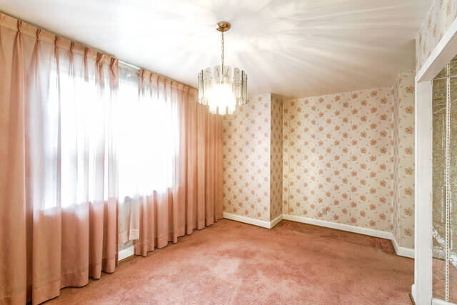 102 Stayner Avenue, North York - photo 23
