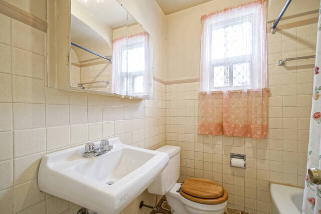 102 Stayner Avenue, North York - photo 26
