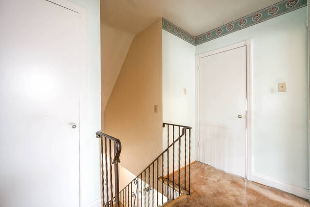 102 Stayner Avenue, North York - photo 29