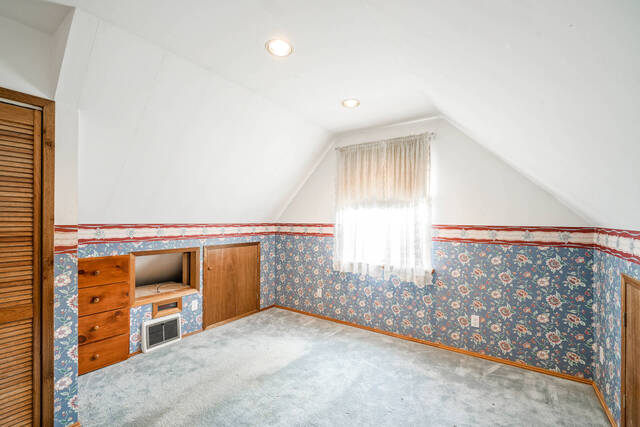 102 Stayner Avenue, North York - photo 37