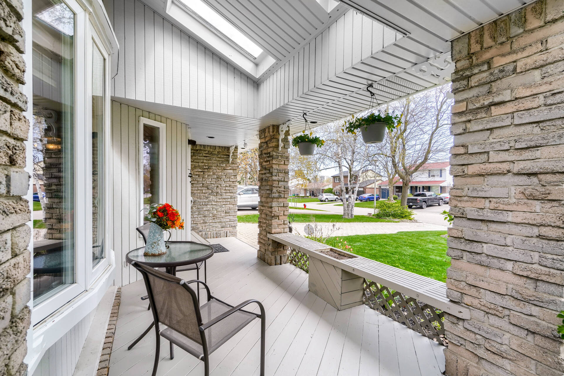 42 Lorraine Crescent by Erik Liscio