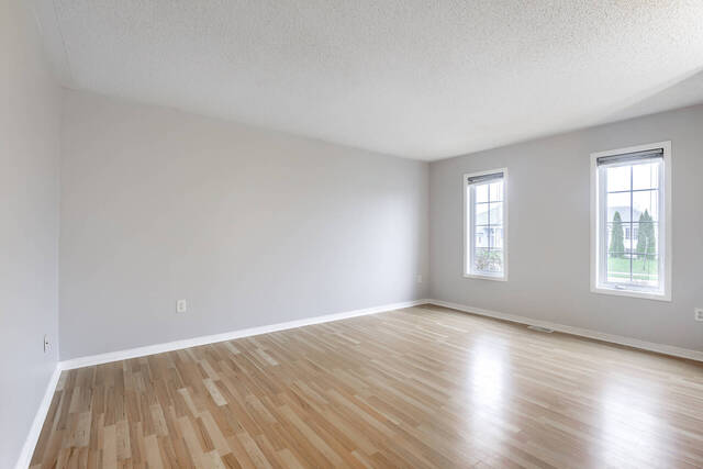 262 Spruce Street, Stayner - photo 6