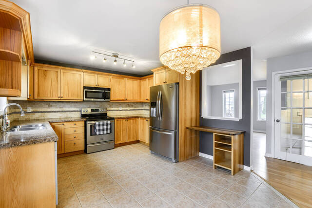 262 Spruce Street, Stayner - photo 11