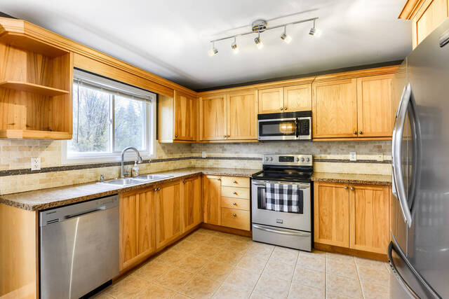 262 Spruce Street, Stayner - photo 12