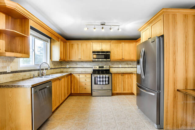 262 Spruce Street, Stayner - photo 13