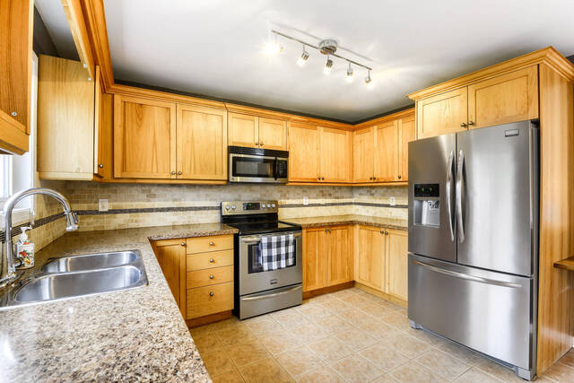 262 Spruce Street, Stayner - photo 14