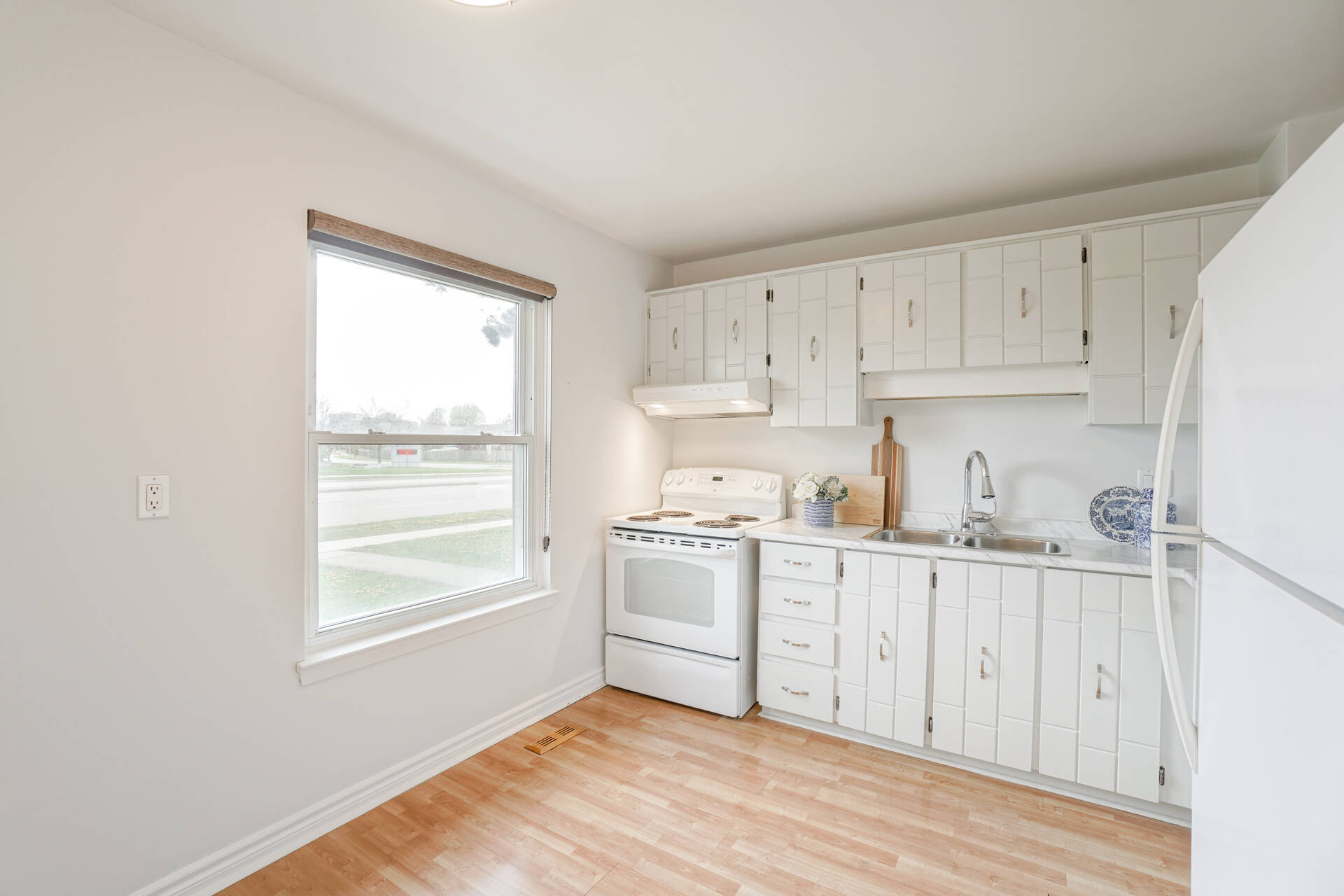 #38-1020 Central Park Drive, Brampton - photo 6