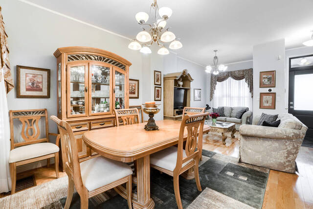 541 Ossington Avenue, Toronto - photo 12