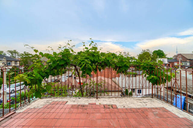 541 Ossington Avenue, Toronto - photo 21