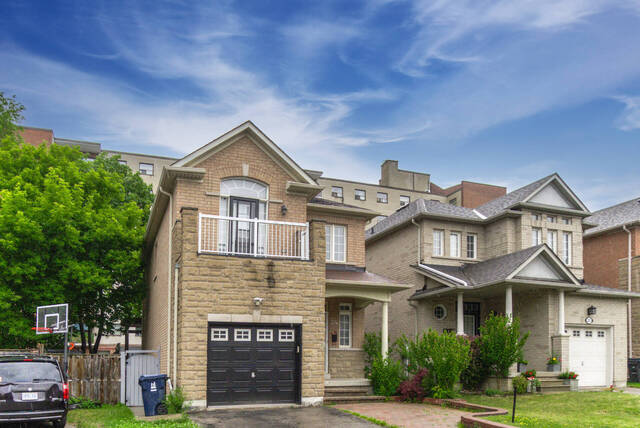 24 Maurice Coulter Mews, North York - photo 3