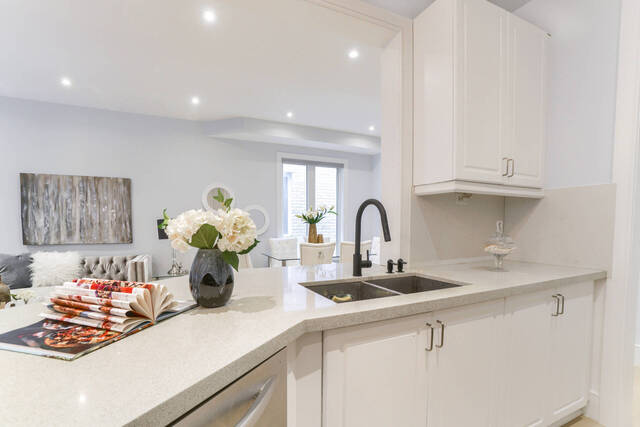 24 Maurice Coulter Mews, North York - photo 15