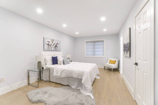 24 Maurice Coulter Mews, North York - photo 20