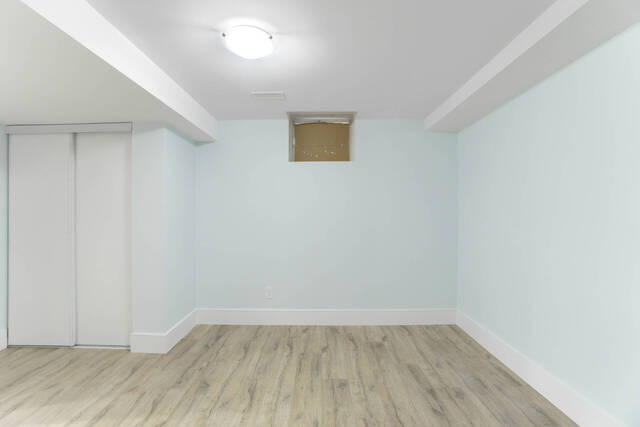 24 Maurice Coulter Mews, North York - photo 32