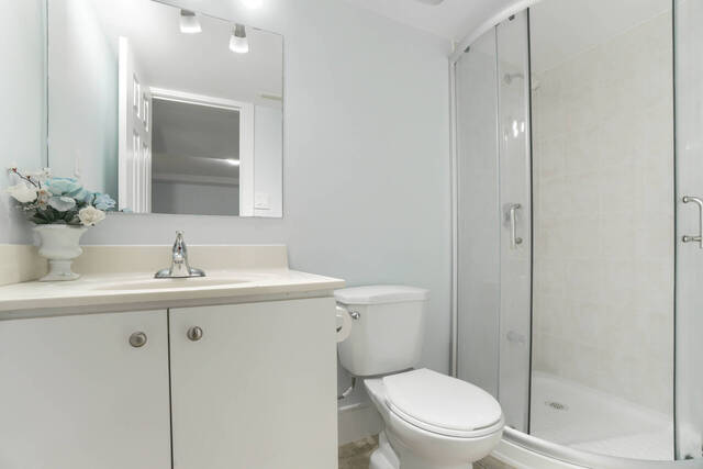24 Maurice Coulter Mews, North York - photo 33