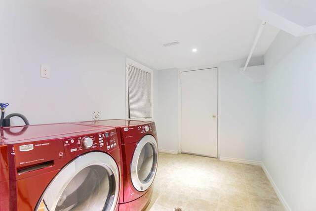 24 Maurice Coulter Mews, North York - photo 34