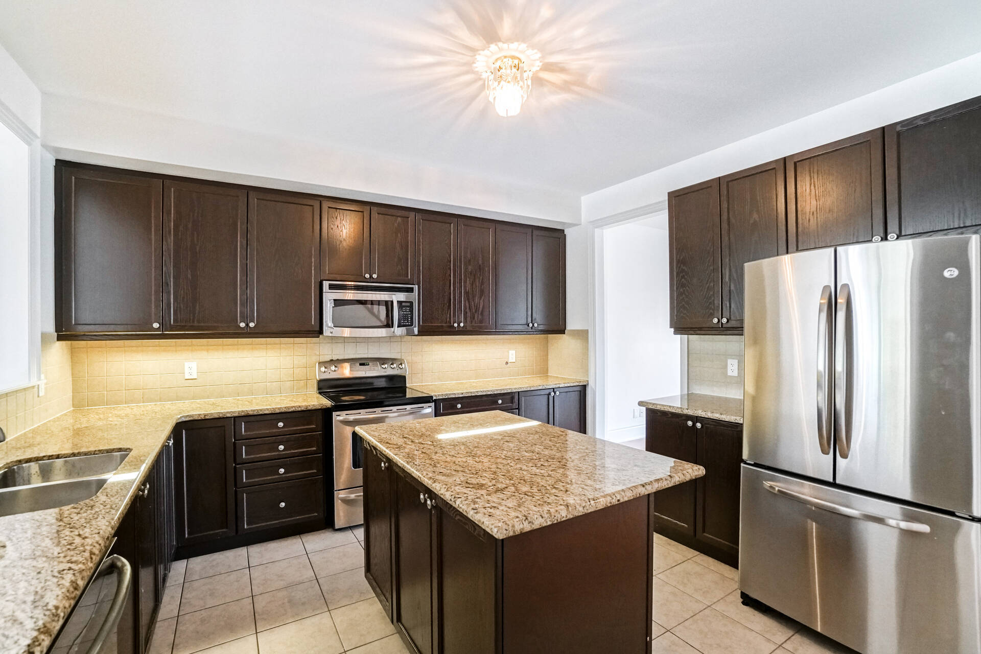 9121 Derry Road, Milton - photo 11