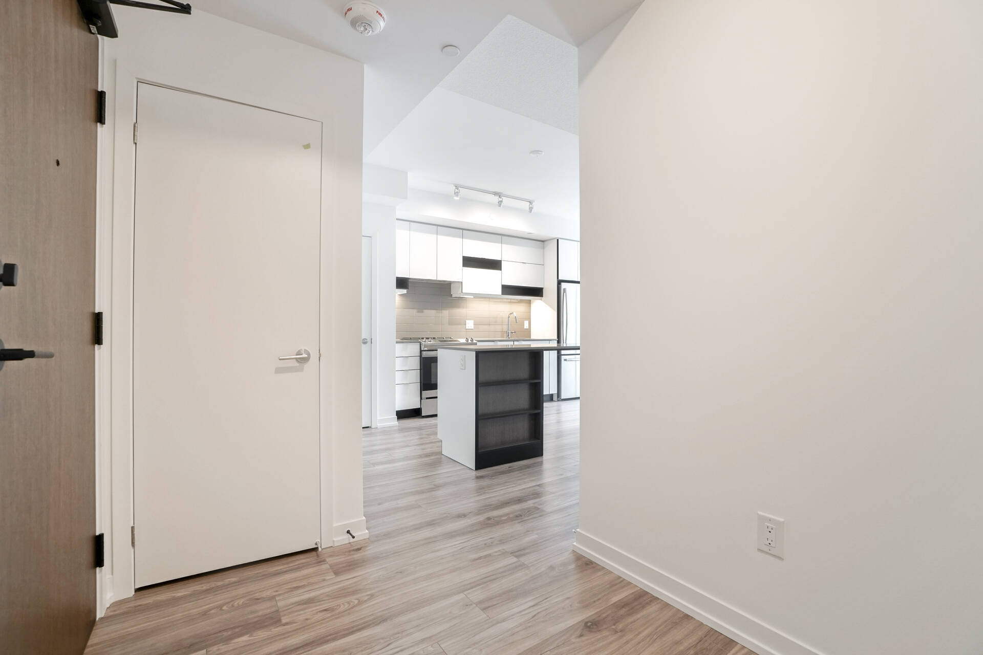#2611-4065 Confederation Pkwy, Mississauga - photo 8