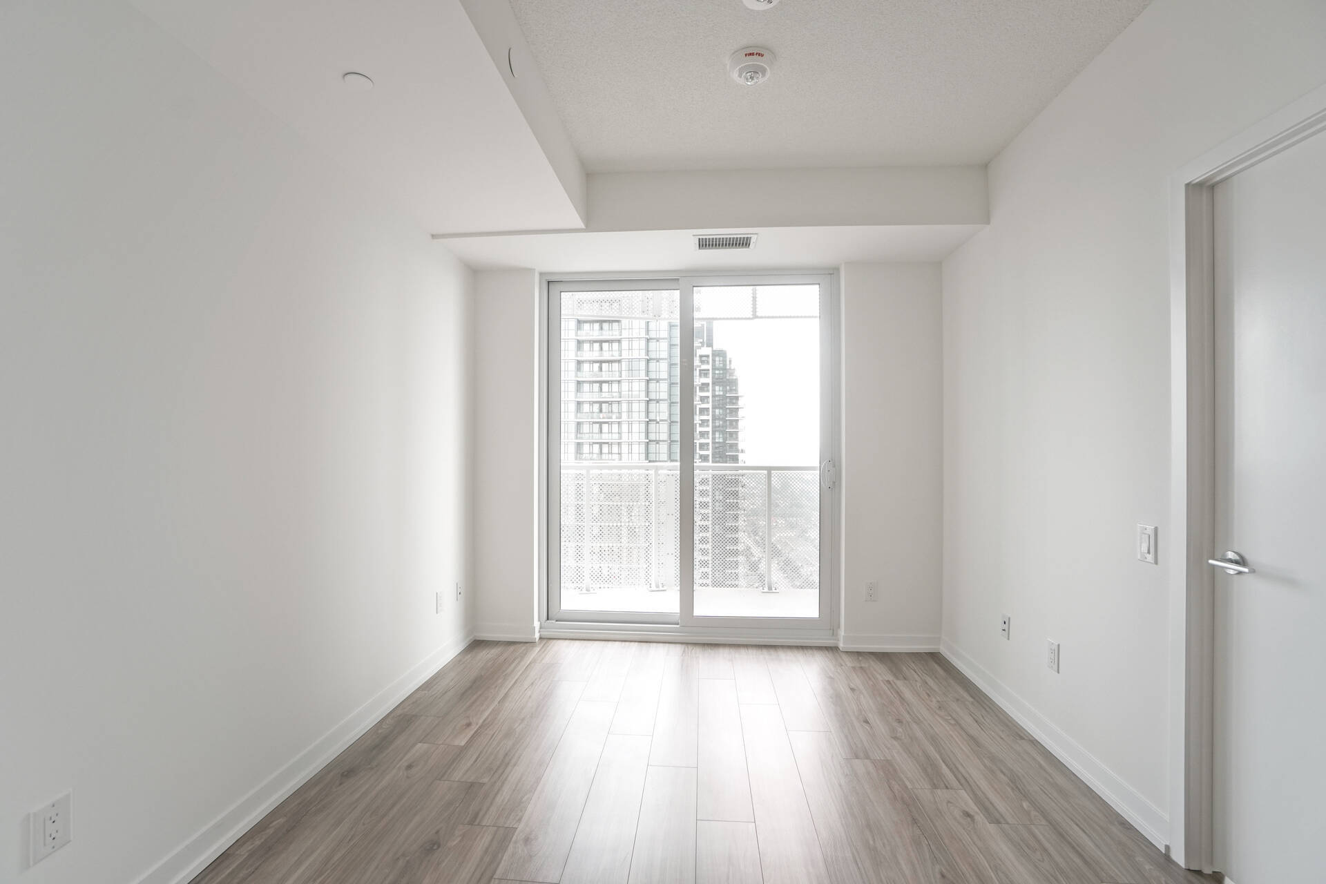 #2611-4065 Confederation Pkwy, Mississauga - photo 15