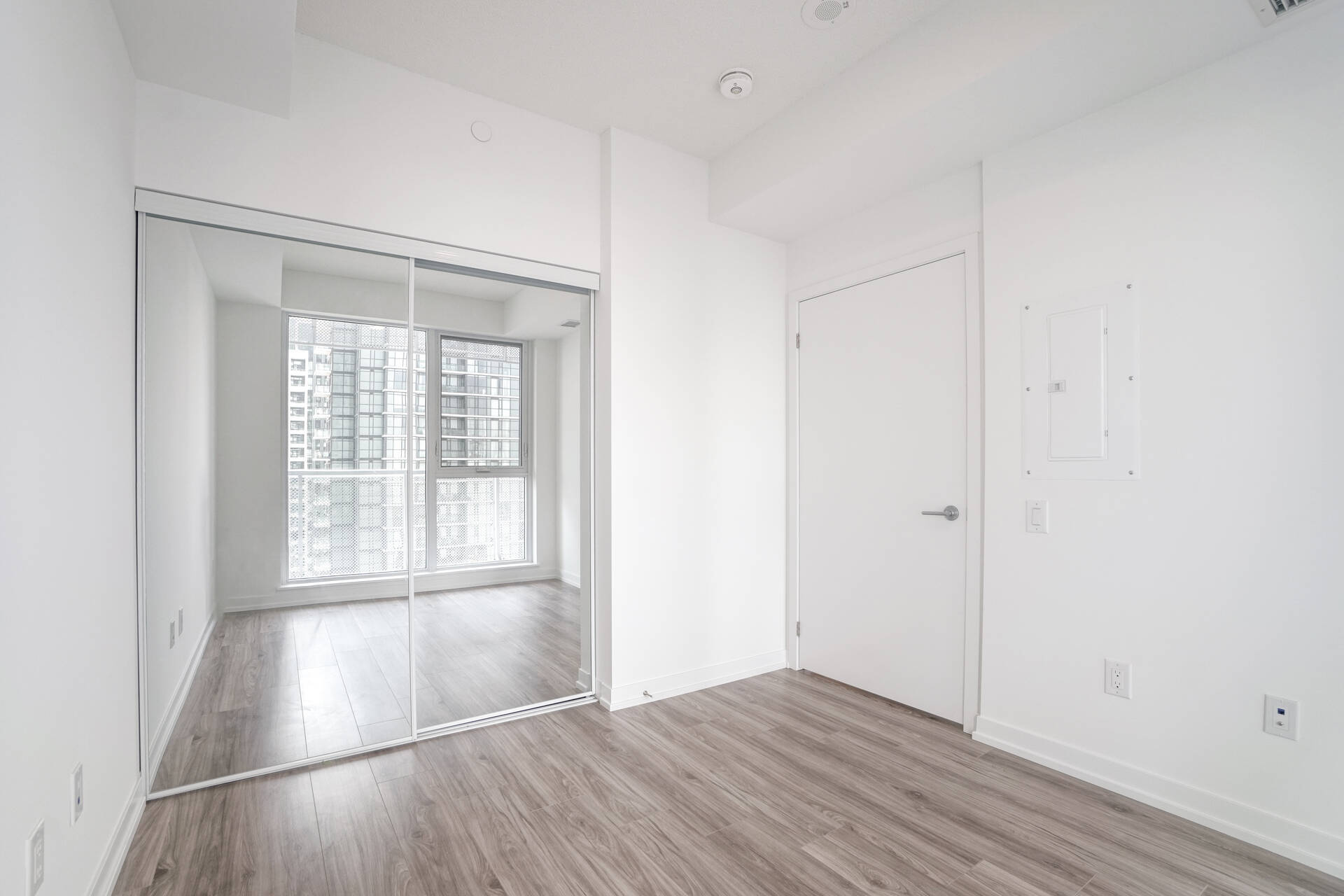 #2611-4065 Confederation Pkwy, Mississauga - photo 25
