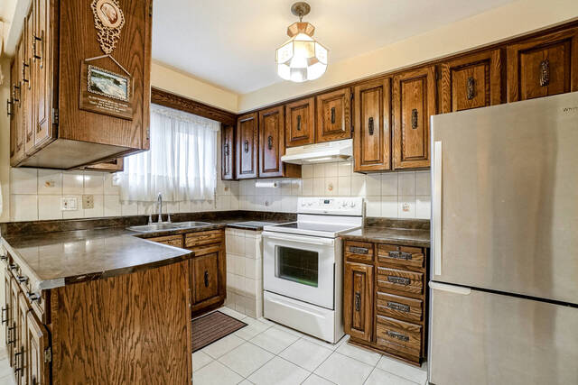 62 Spenvalley Drive, Toronto - photo 11