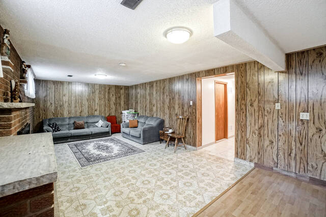 62 Spenvalley Drive, Toronto - photo 33