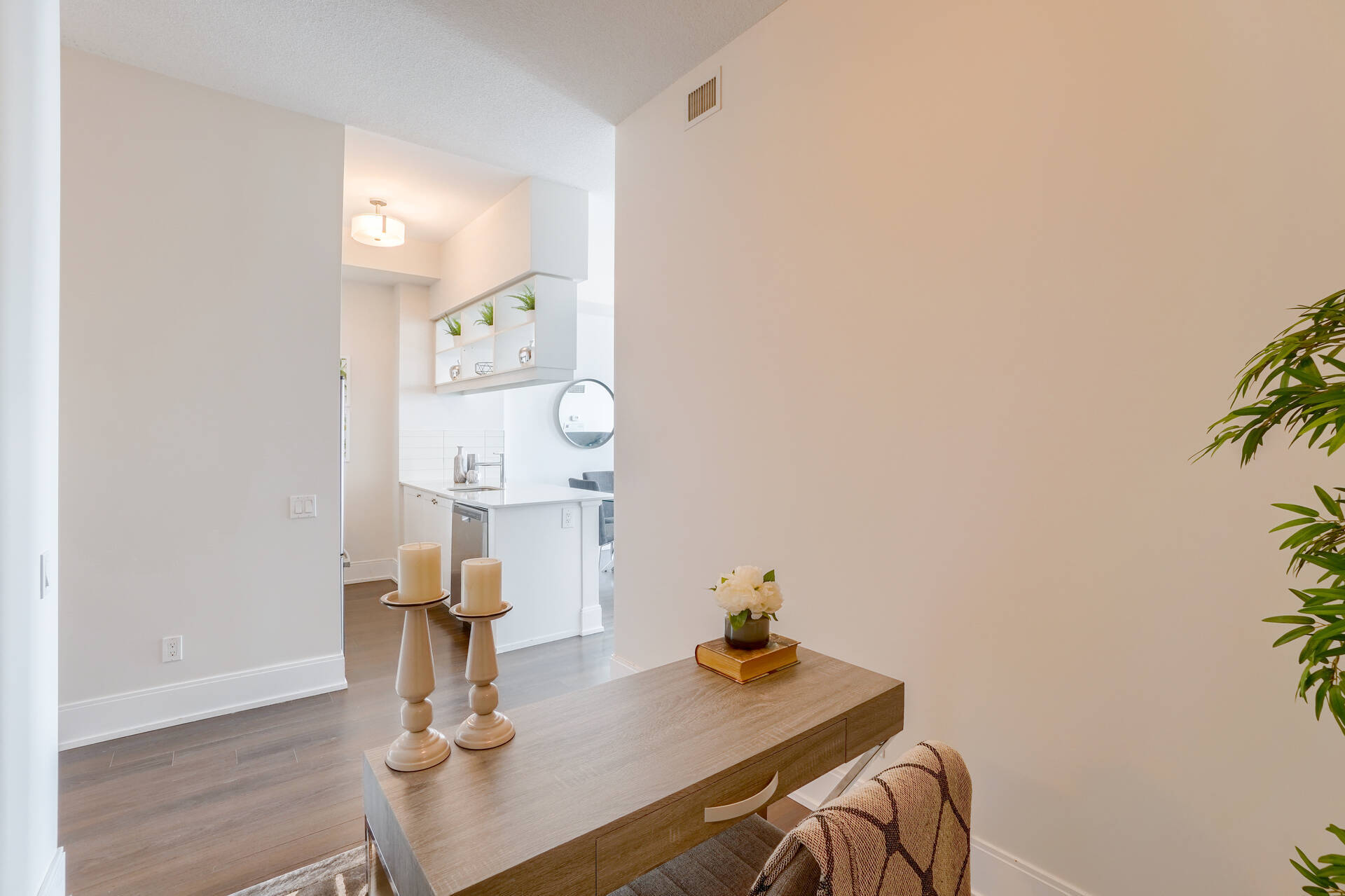 2081164