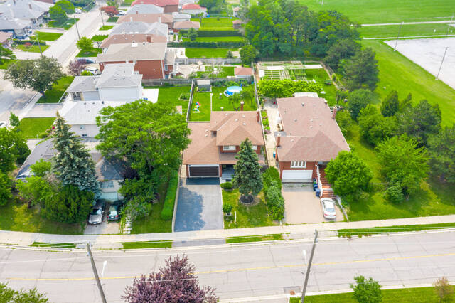187 Falstaff Avenue, North York - photo 1