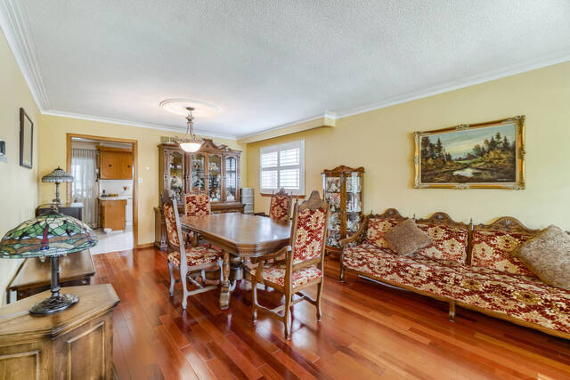 187 Falstaff Avenue, North York - photo 11