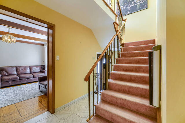 187 Falstaff Avenue, North York - photo 23