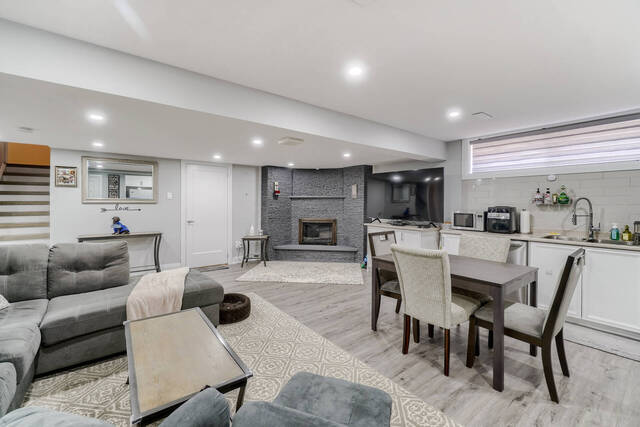 187 Falstaff Avenue, North York - photo 36