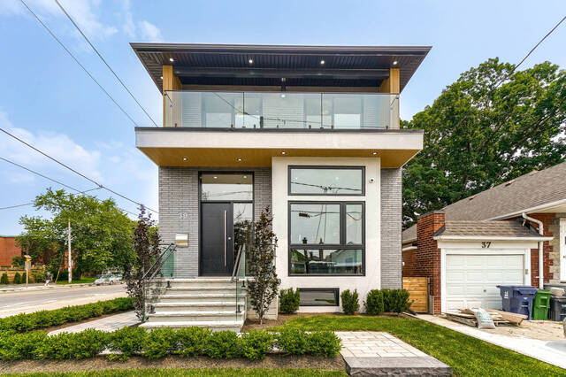 39 Lankin Boulevard, Toronto - photo 1