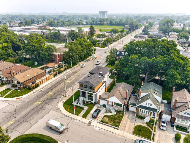 39 Lankin Boulevard, Toronto - photo 4