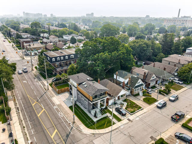 39 Lankin Boulevard, Toronto - photo 5