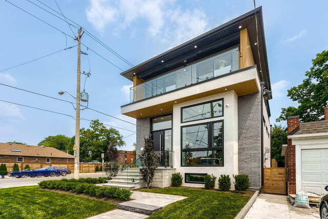 39 Lankin Boulevard, Toronto - photo 8