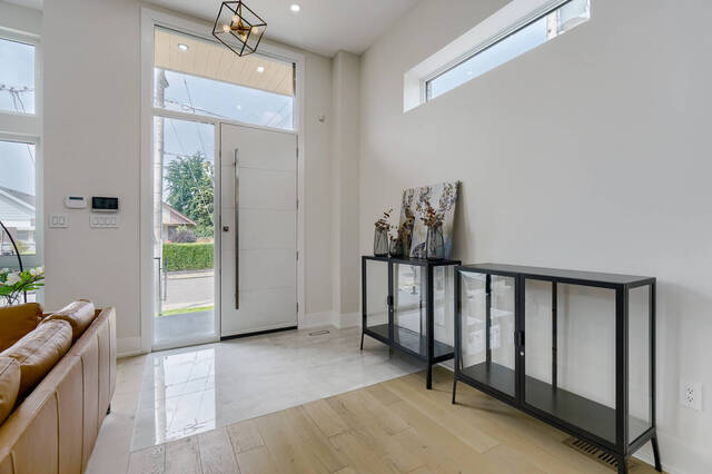 39 Lankin Boulevard, Toronto - photo 14