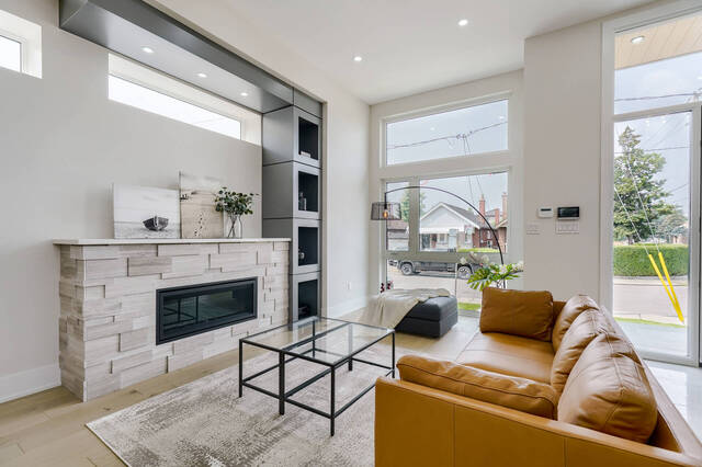39 Lankin Boulevard, Toronto - photo 19