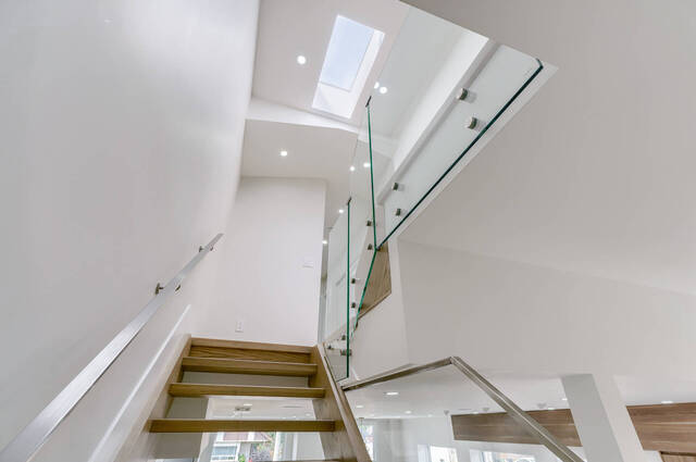 39 Lankin Boulevard, Toronto - photo 46