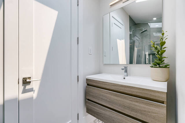 39 Lankin Boulevard, Toronto - photo 75
