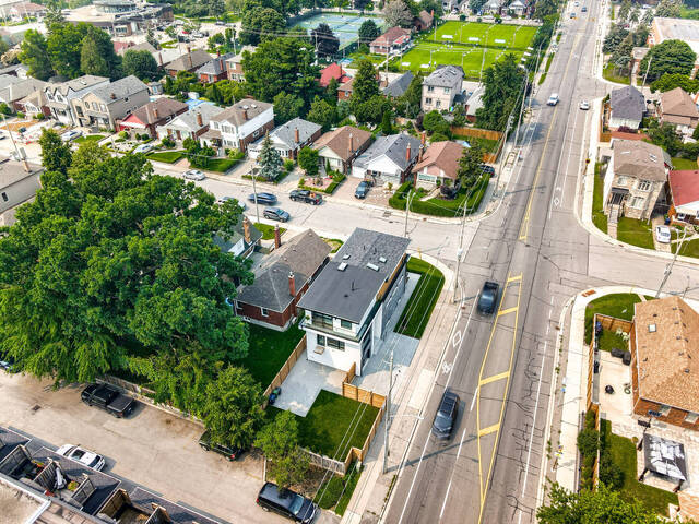 39 Lankin Boulevard, Toronto - photo 94