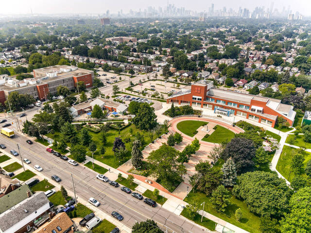 39 Lankin Boulevard, Toronto - photo 100