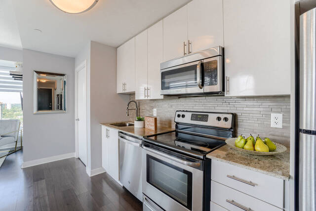 #1810-225 Sackville Street, Toronto - photo 12